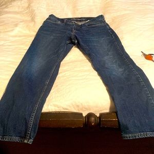 Men’s Old Navy Blue Jeans. 32/30. Straight Fit. Great Condition.